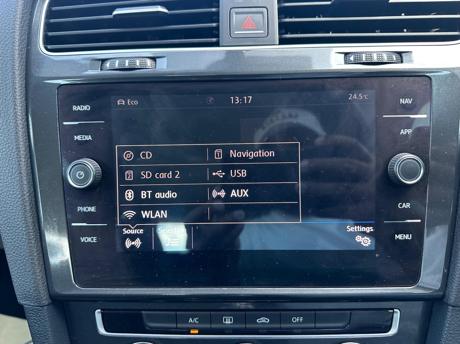 Used Volkswagen Golf 2017 for sale - 76371432: Photo 50