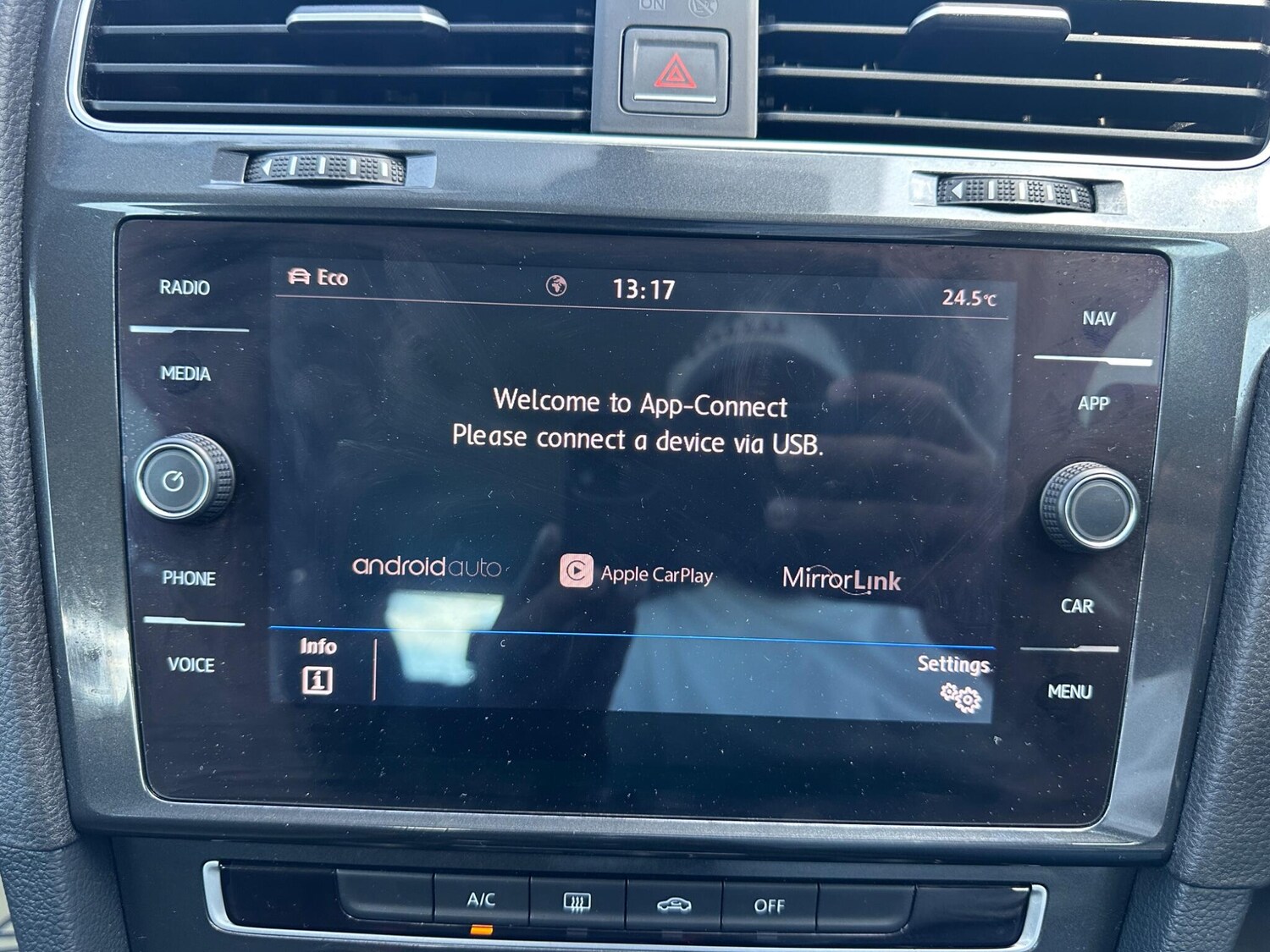 Used Volkswagen Golf 2017 for sale - 76371432: Photo 51