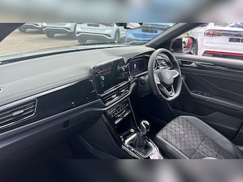 Used Volkswagen T-Roc 2026 for sale - 78510668: Photo