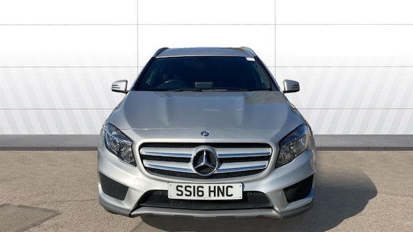 Used Mercedes-Benz GLA 2016 for sale - 76265855: Photo 3