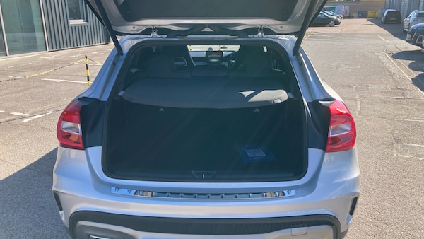 Used Mercedes-Benz GLA 2016 for sale - 76265855: Photo 4