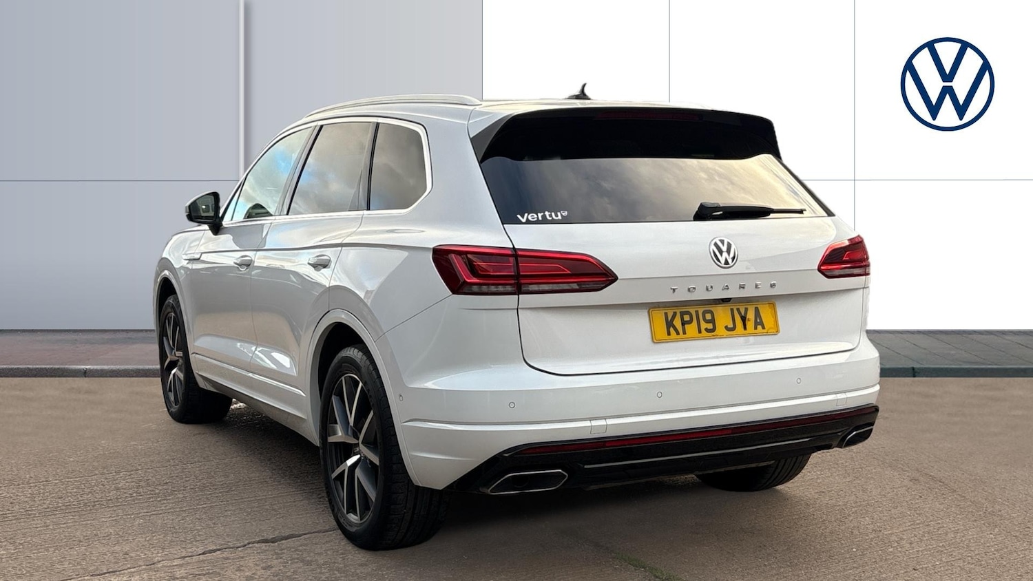 Used Volkswagen Touareg 2019 for sale - 76694136: Photo 3