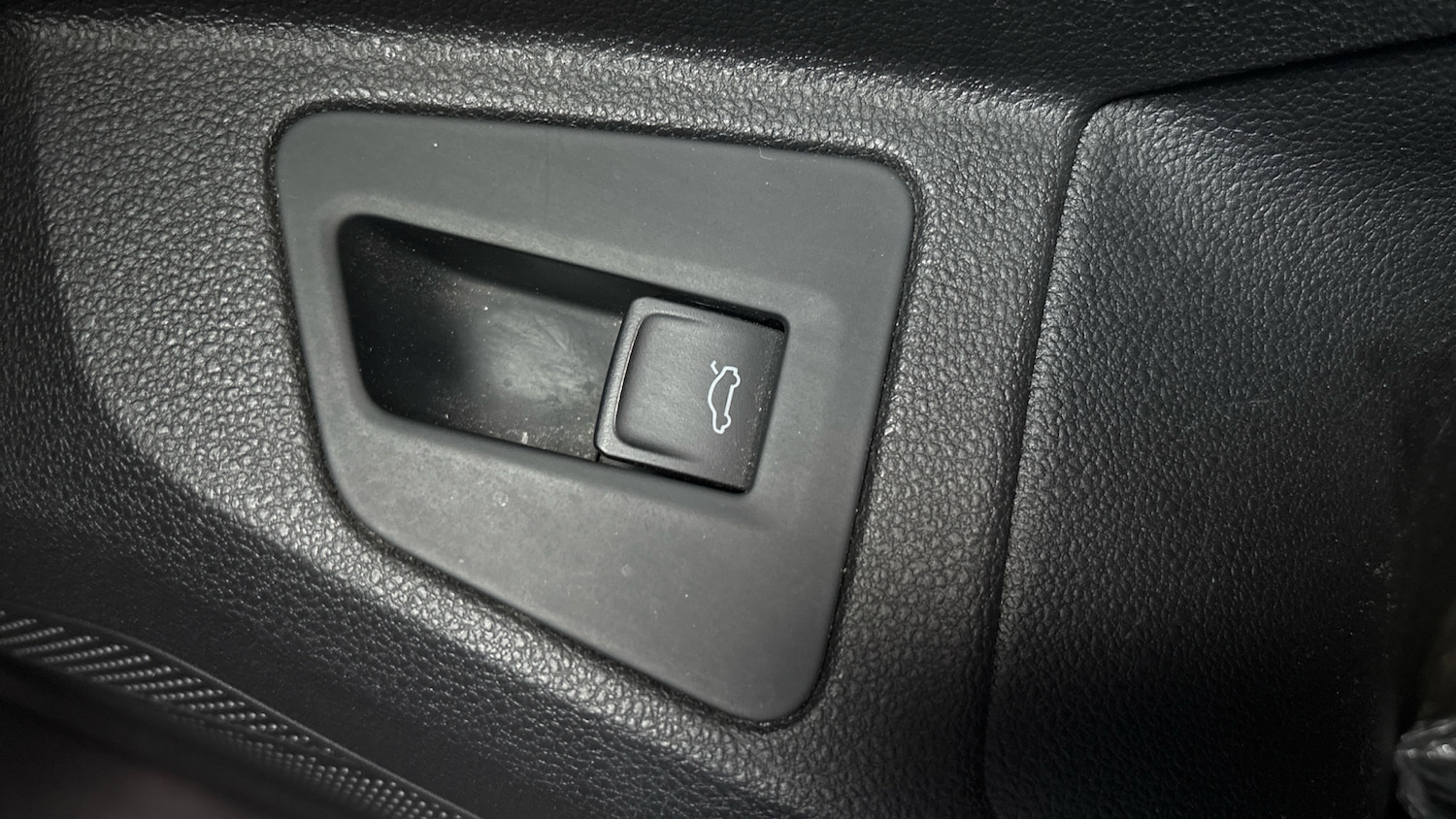 Used Volkswagen Touareg 2019 for sale - 76694136: Photo 36