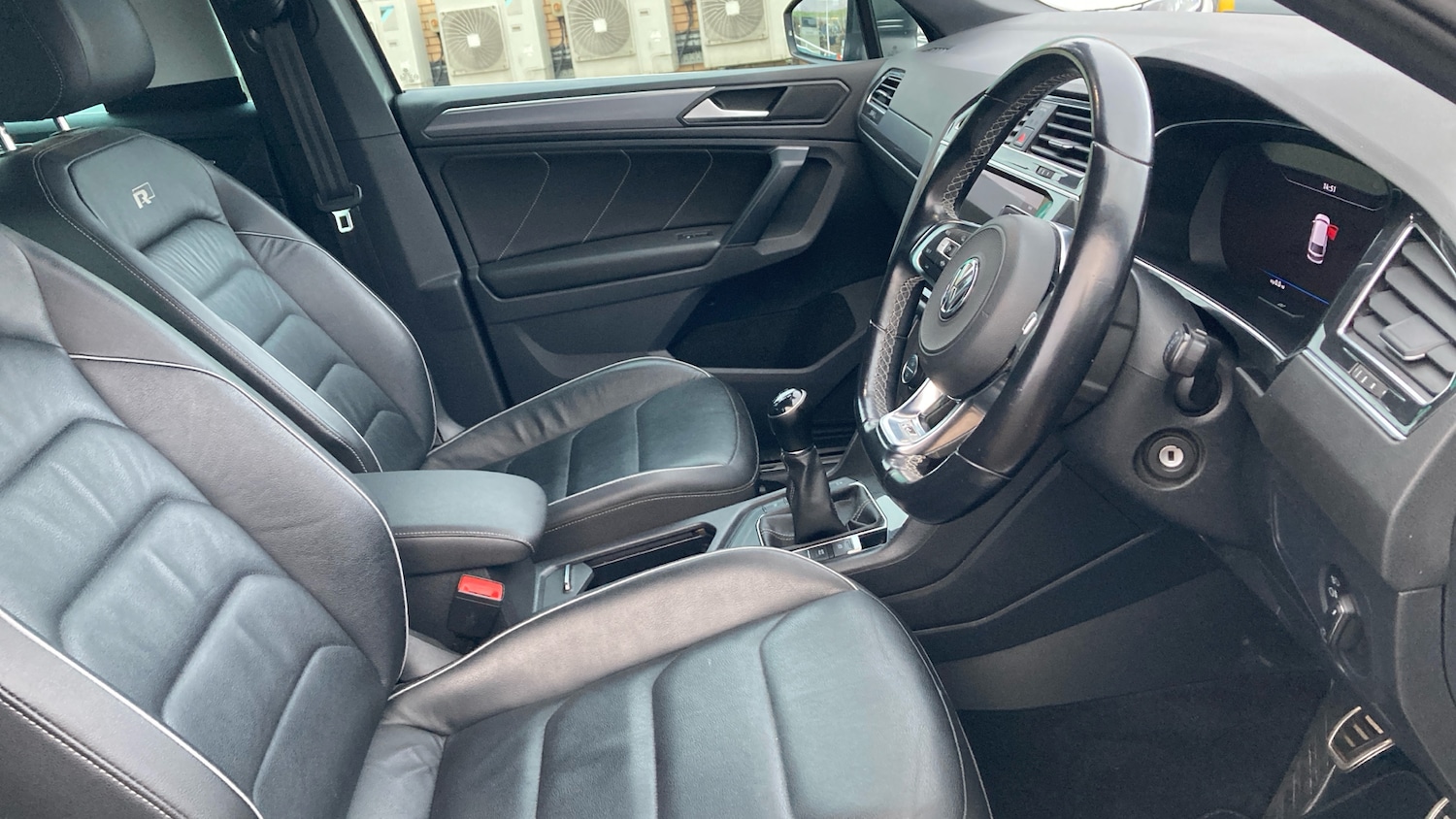 Used Volkswagen Tiguan 2018 for sale - 76694147: Photo 15