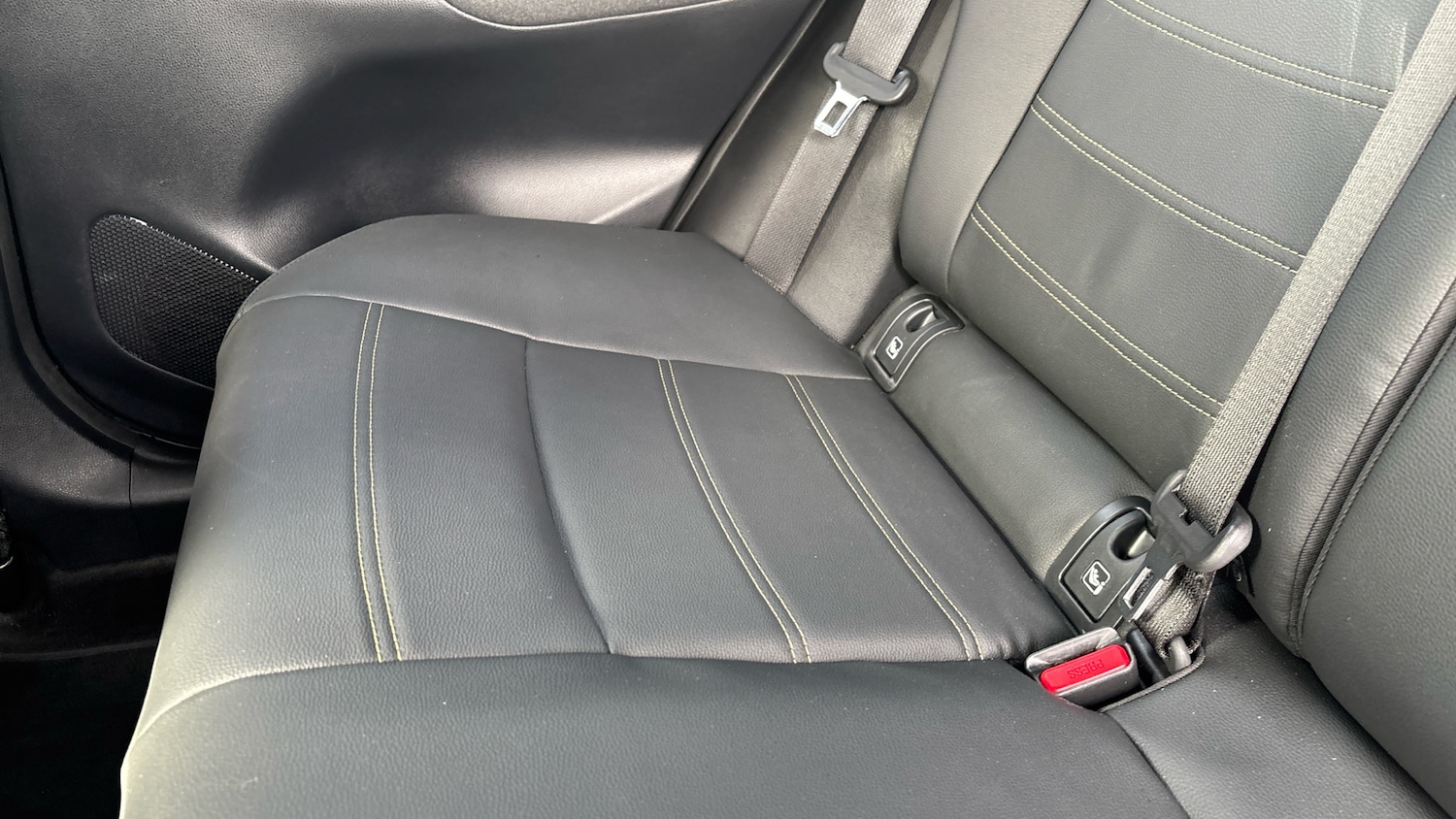 Used Toyota Yaris Cross 2023 for sale - 75997291: Photo 30