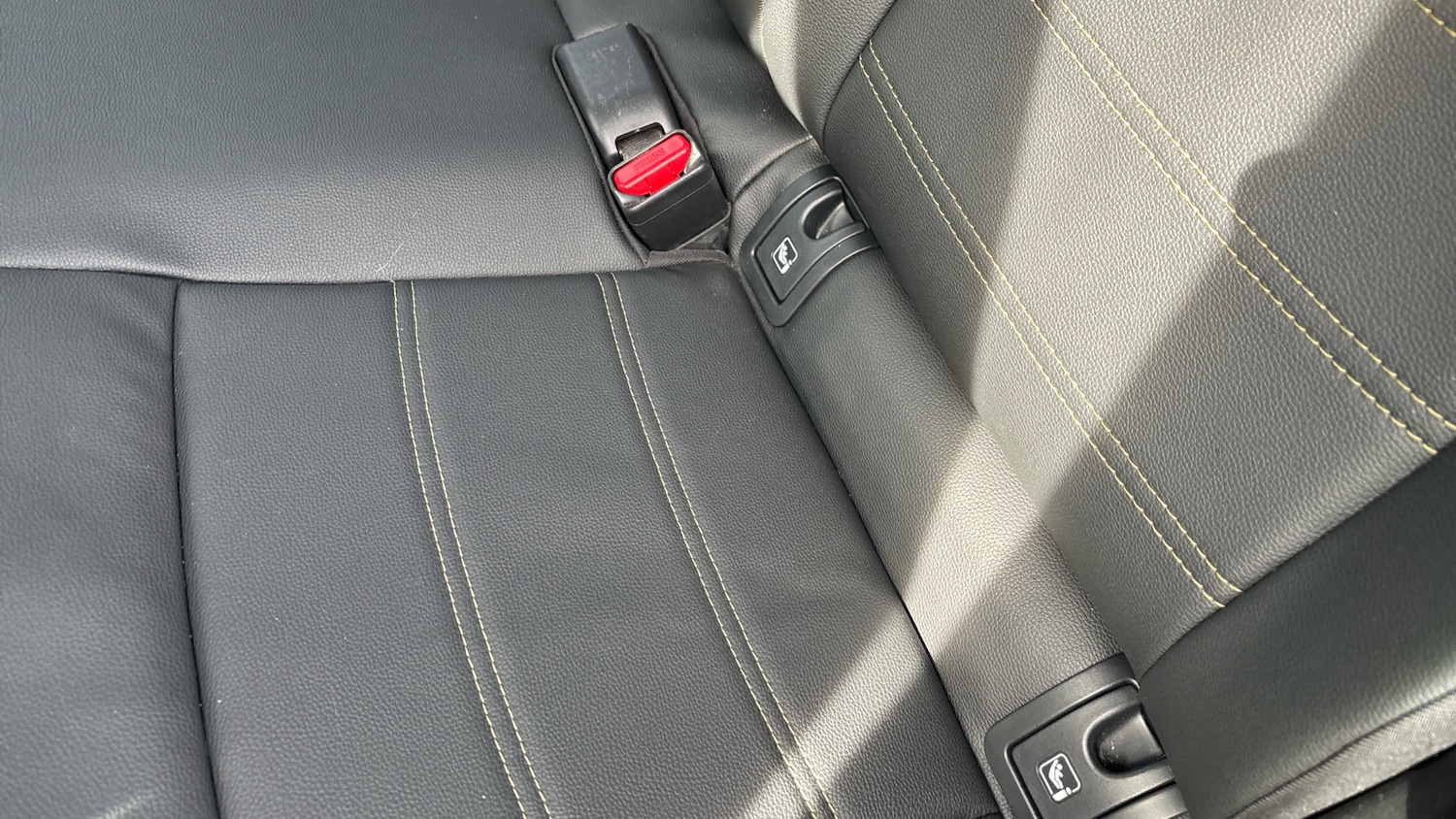 Used Toyota Yaris Cross 2023 for sale - 75997291: Photo 31