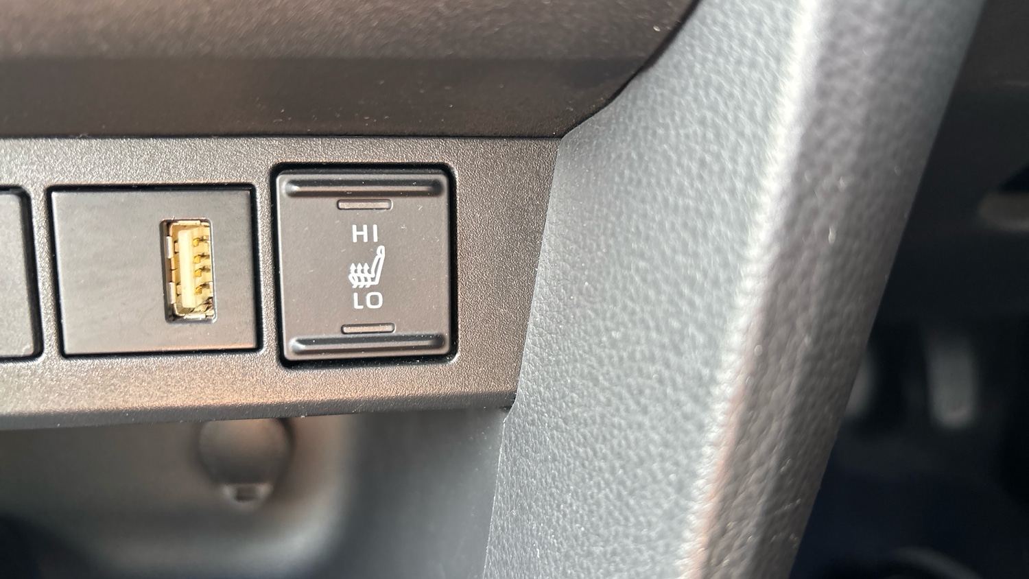 Used Toyota Yaris Cross 2023 for sale - 75997291: Photo 40