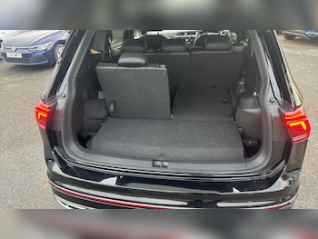 Used Volkswagen Tiguan Allspace 2024 for sale - 76412384: Photo