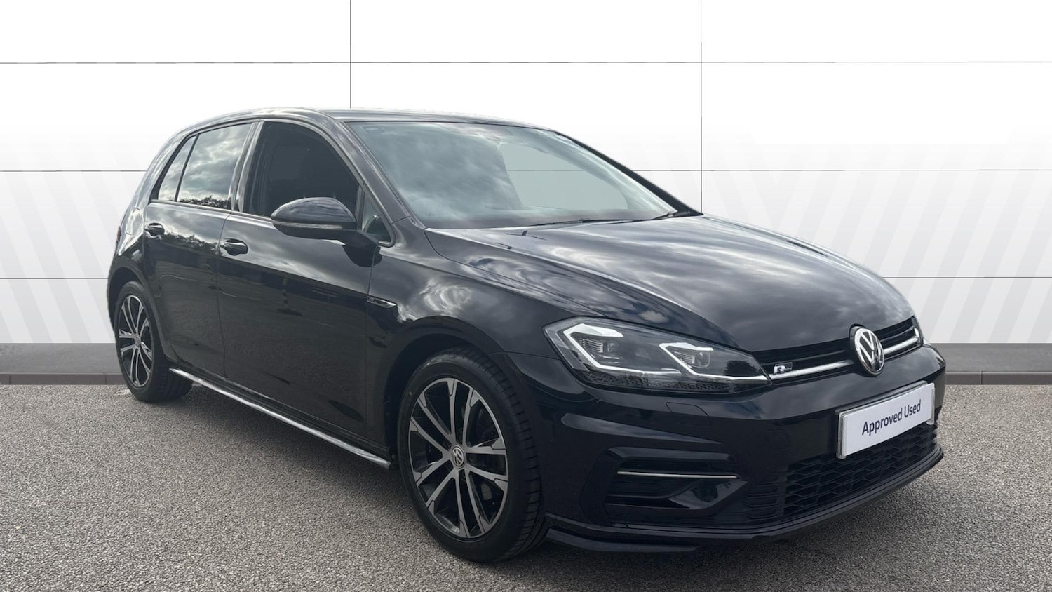 Used Volkswagen Golf 2020 for sale - 76265910: Photo 1