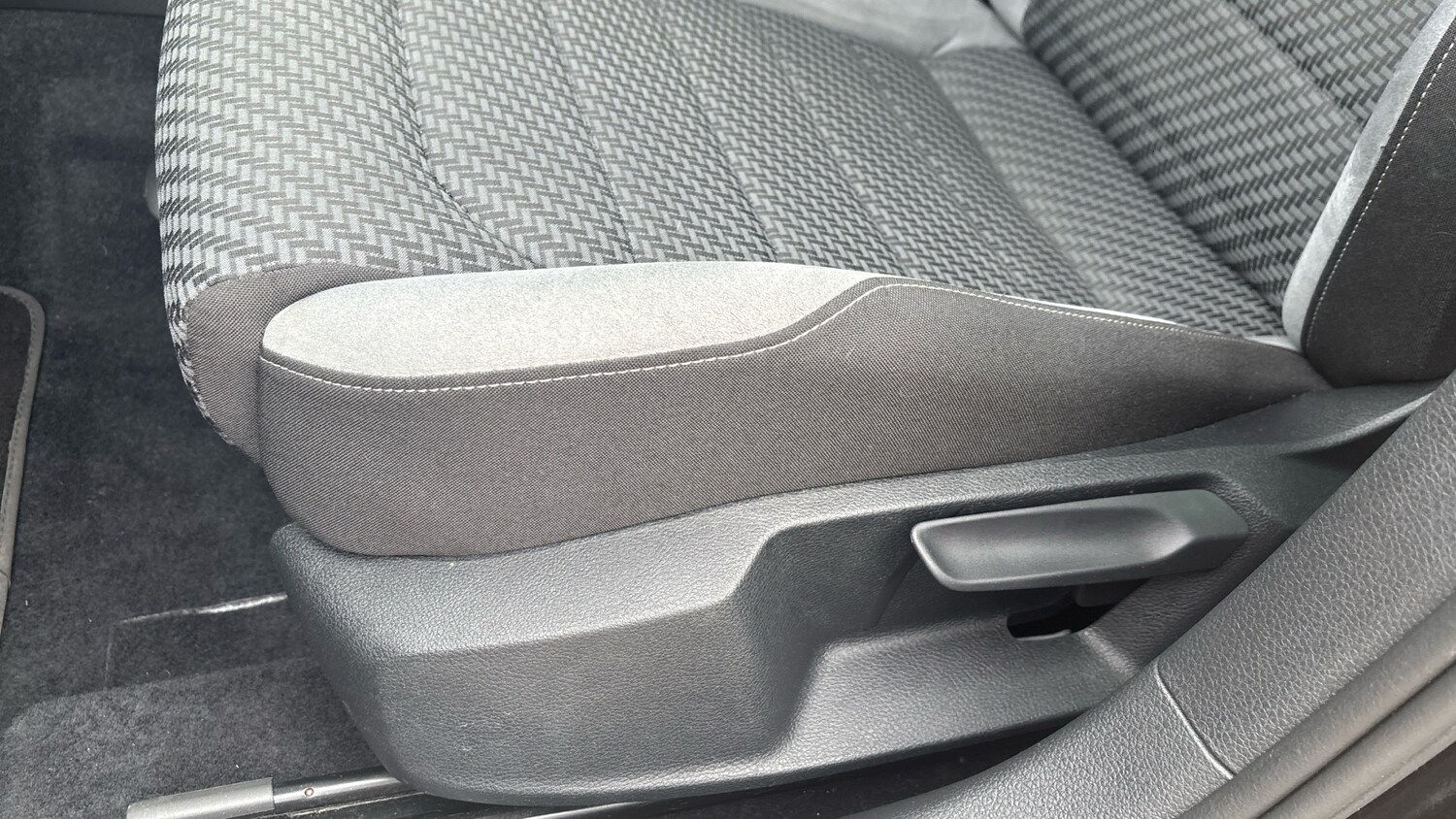 Used Volkswagen Golf 2020 for sale - 76265910: Photo 41