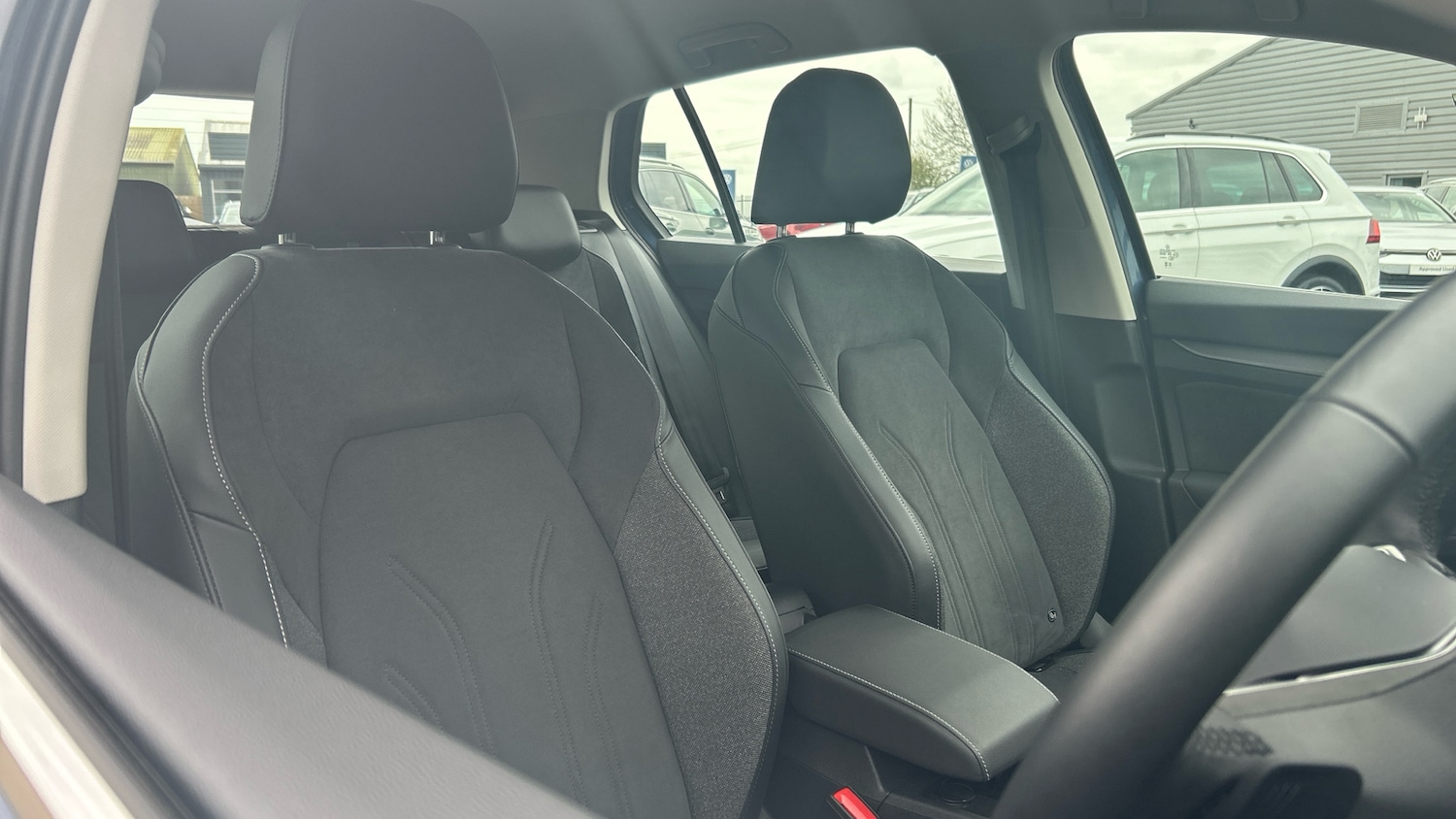 Used Volkswagen Golf 2025 for sale - 78108139: Photo 29