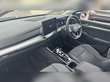 Used Volkswagen Golf 2025 for sale - 78108139: Photo