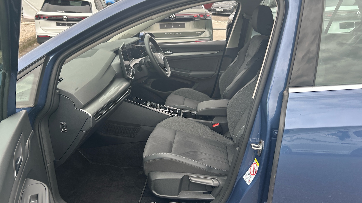 Used Volkswagen Golf 2025 for sale - 78108139: Photo 36