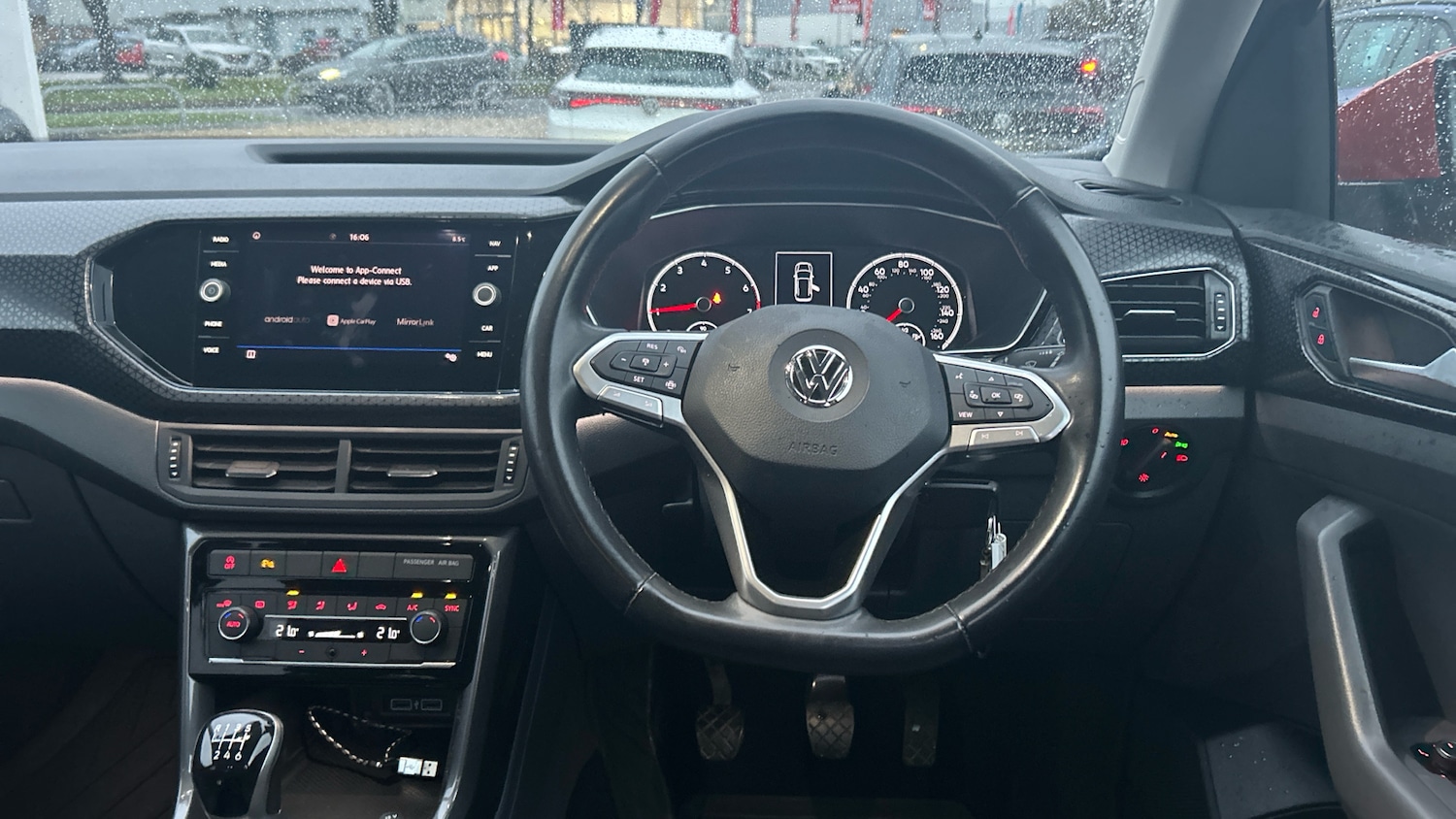 Used Volkswagen T-Cross 2020 for sale - 77297036: Photo 10