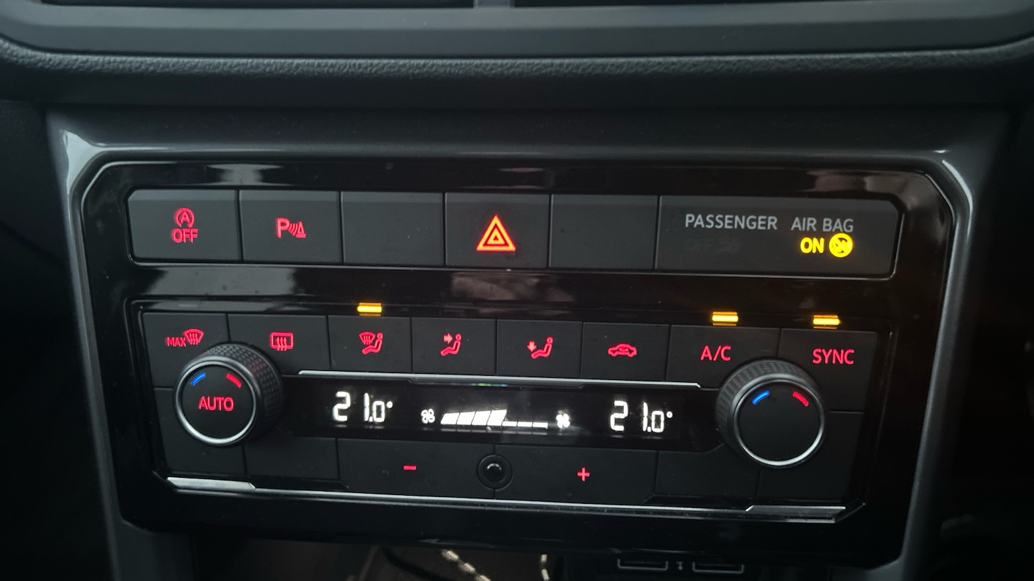 Used Volkswagen T-Cross 2020 for sale - 77297036: Photo 13