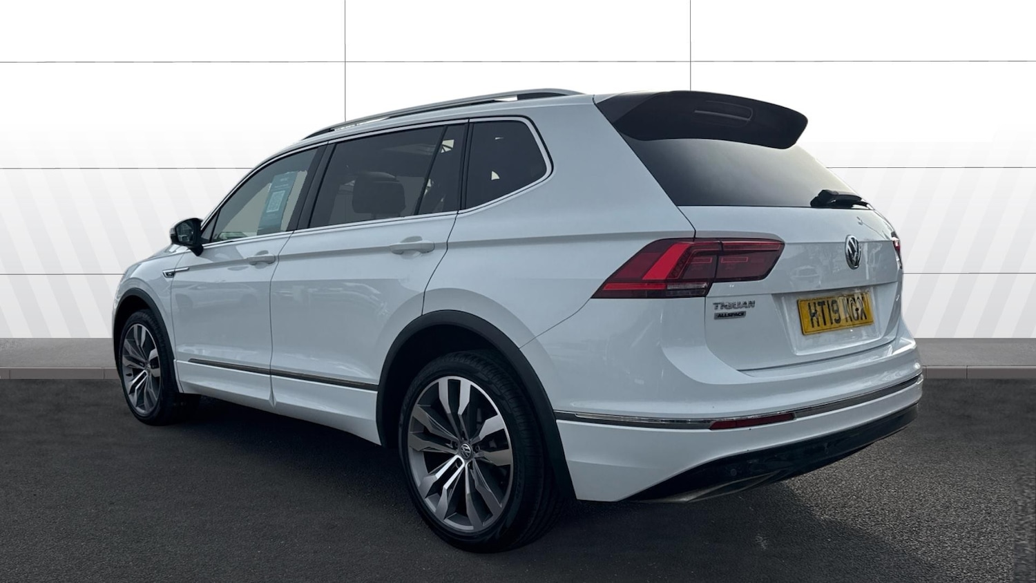 Used Volkswagen Tiguan Allspace 2019 for sale - 78011488: Photo 2