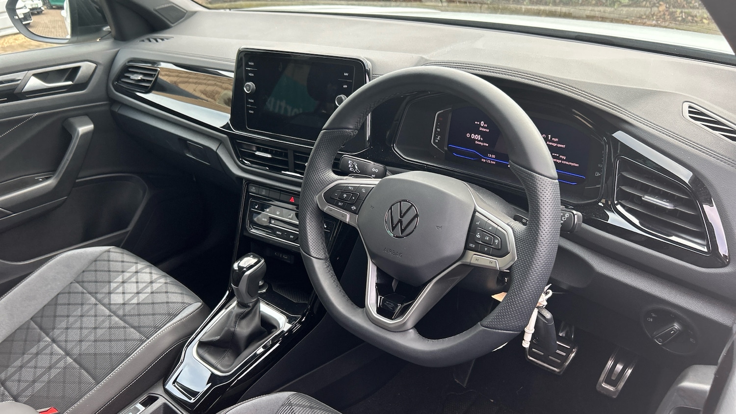 Used Volkswagen T-Roc 2025 for sale - 77431554: Photo 6