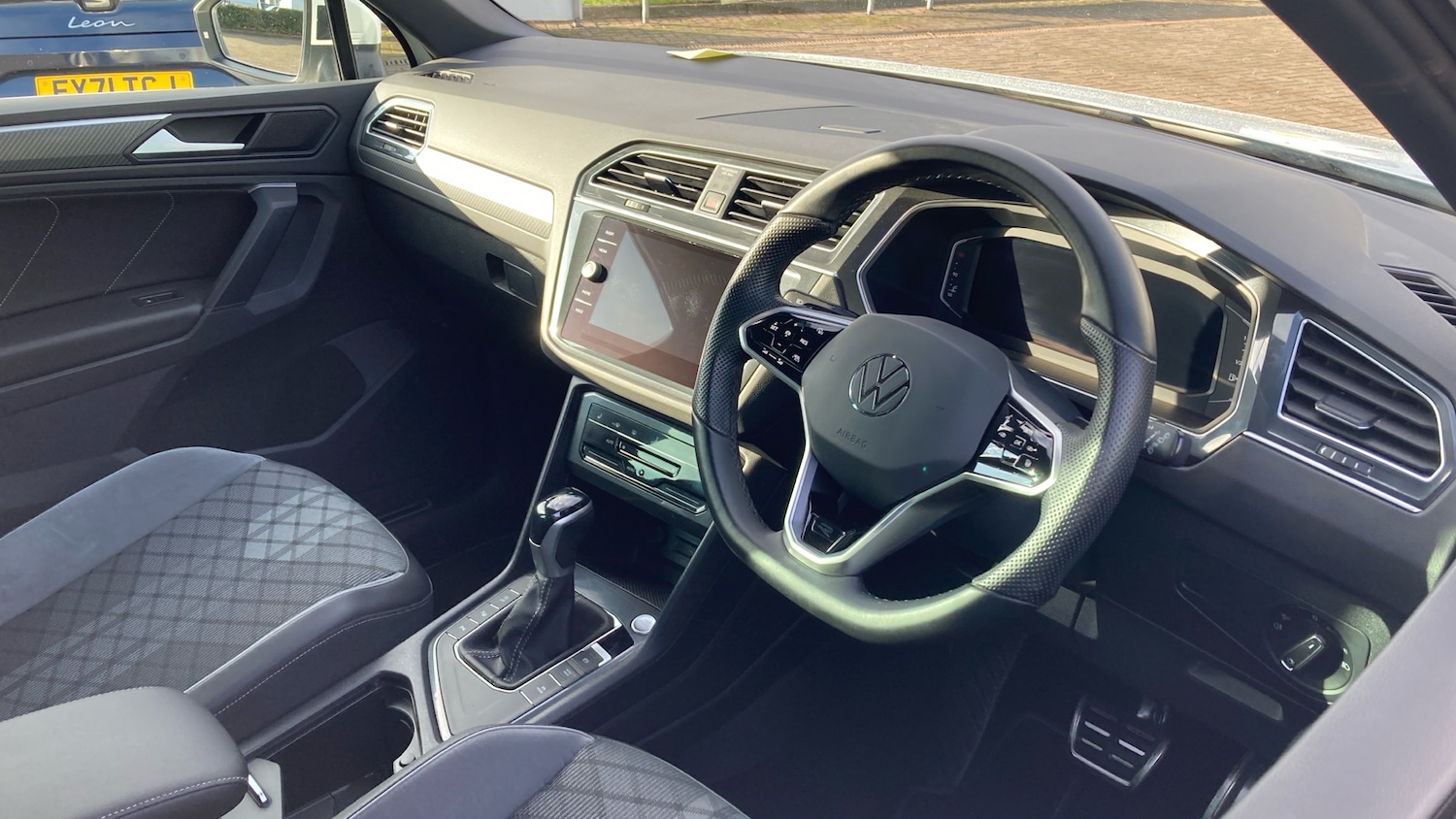 Used Volkswagen Tiguan 2022 for sale - 76748861: Photo 11