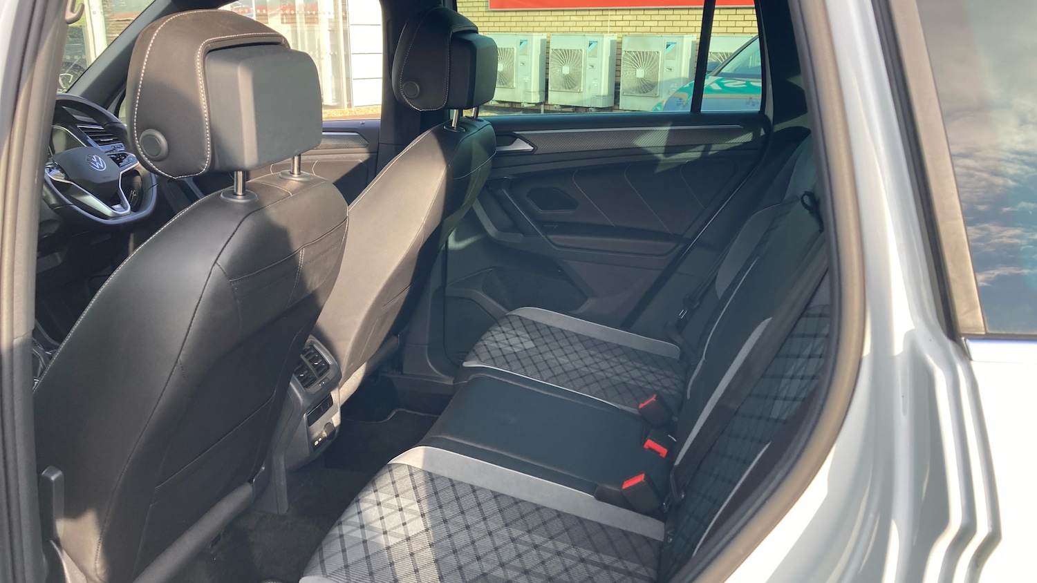 Used Volkswagen Tiguan 2022 for sale - 76748861: Photo 16