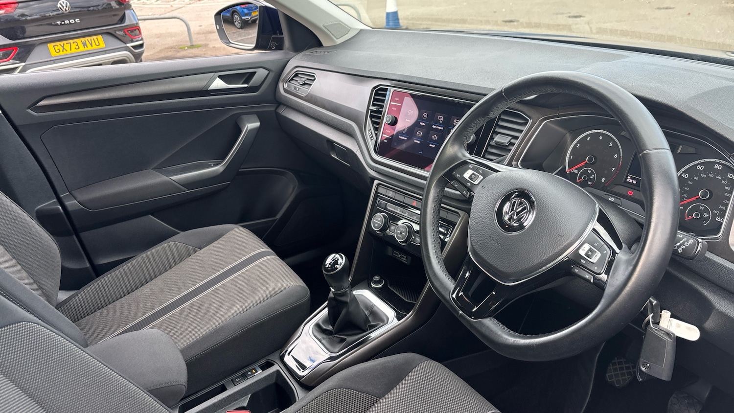 Used Volkswagen T-Roc 2019 for sale - 76209207: Photo 11