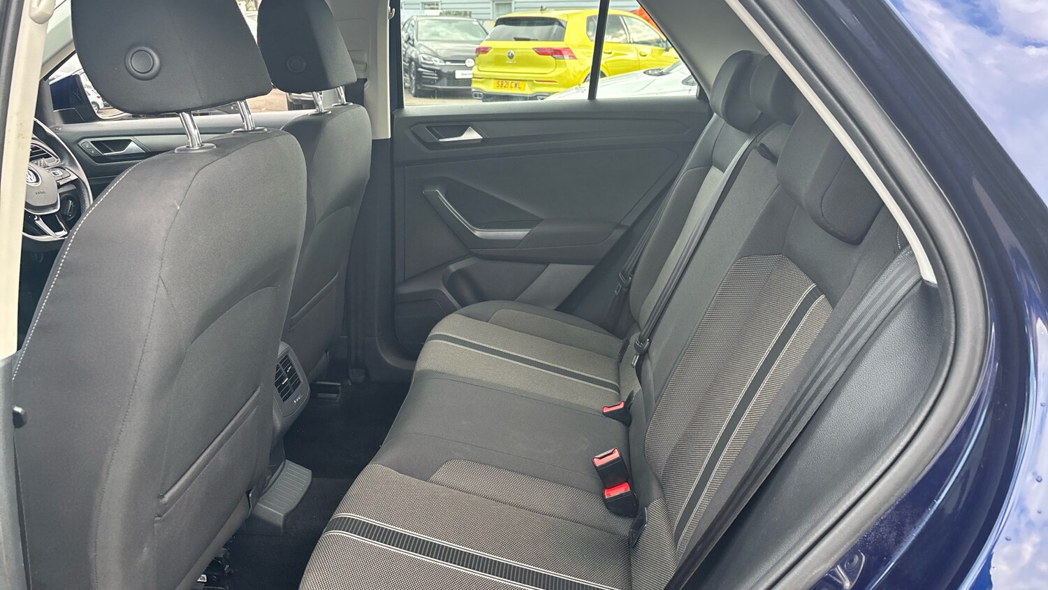 Used Volkswagen T-Roc 2019 for sale - 76209207: Photo 16