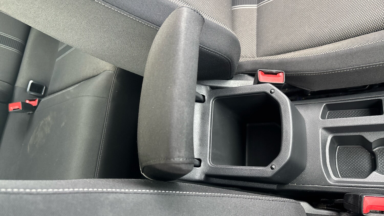 Used Volkswagen T-Roc 2019 for sale - 76209207: Photo 27