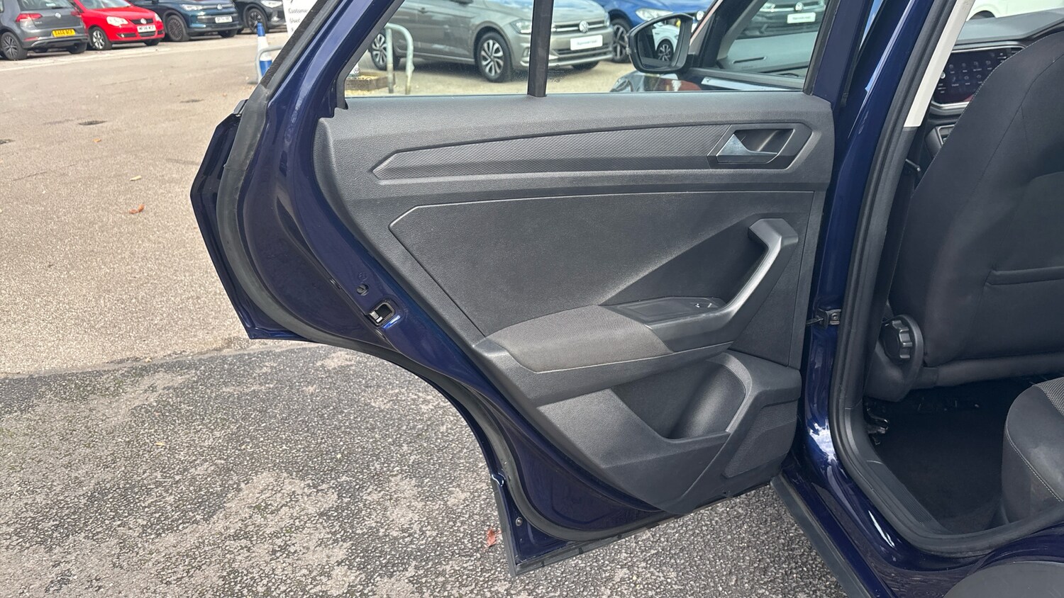 Used Volkswagen T-Roc 2019 for sale - 76209207: Photo 37