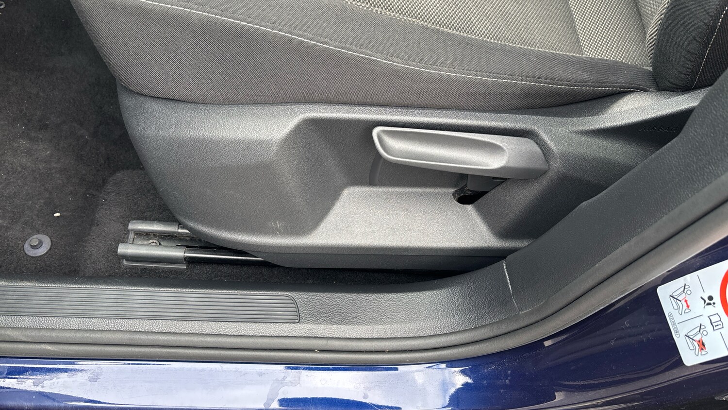 Used Volkswagen T-Roc 2019 for sale - 76209207: Photo 40