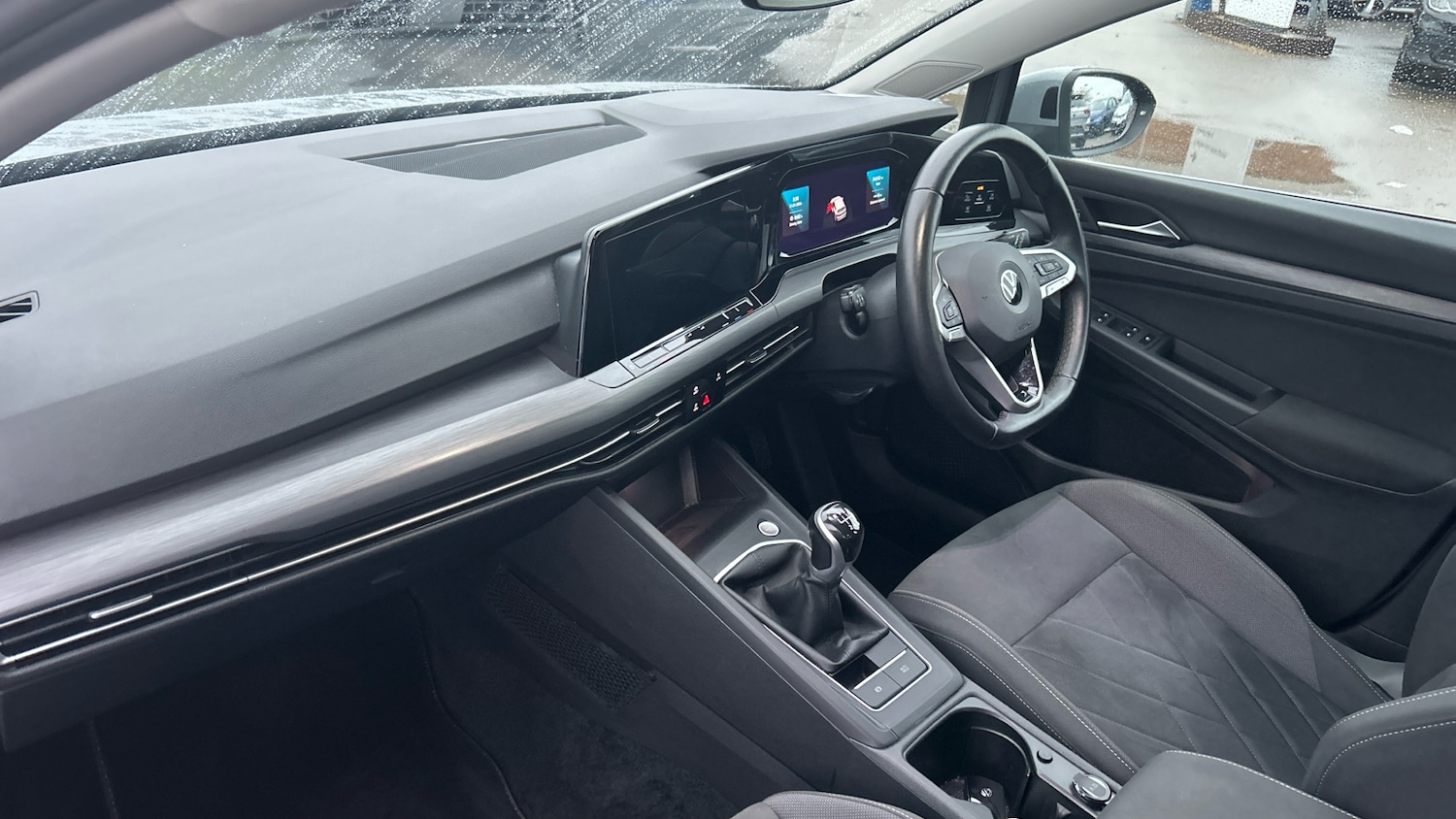 Used Volkswagen Golf 2021 for sale - 77297063: Photo 2