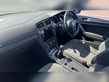 Used Volkswagen Golf 2018 for sale - 79217754: Photo