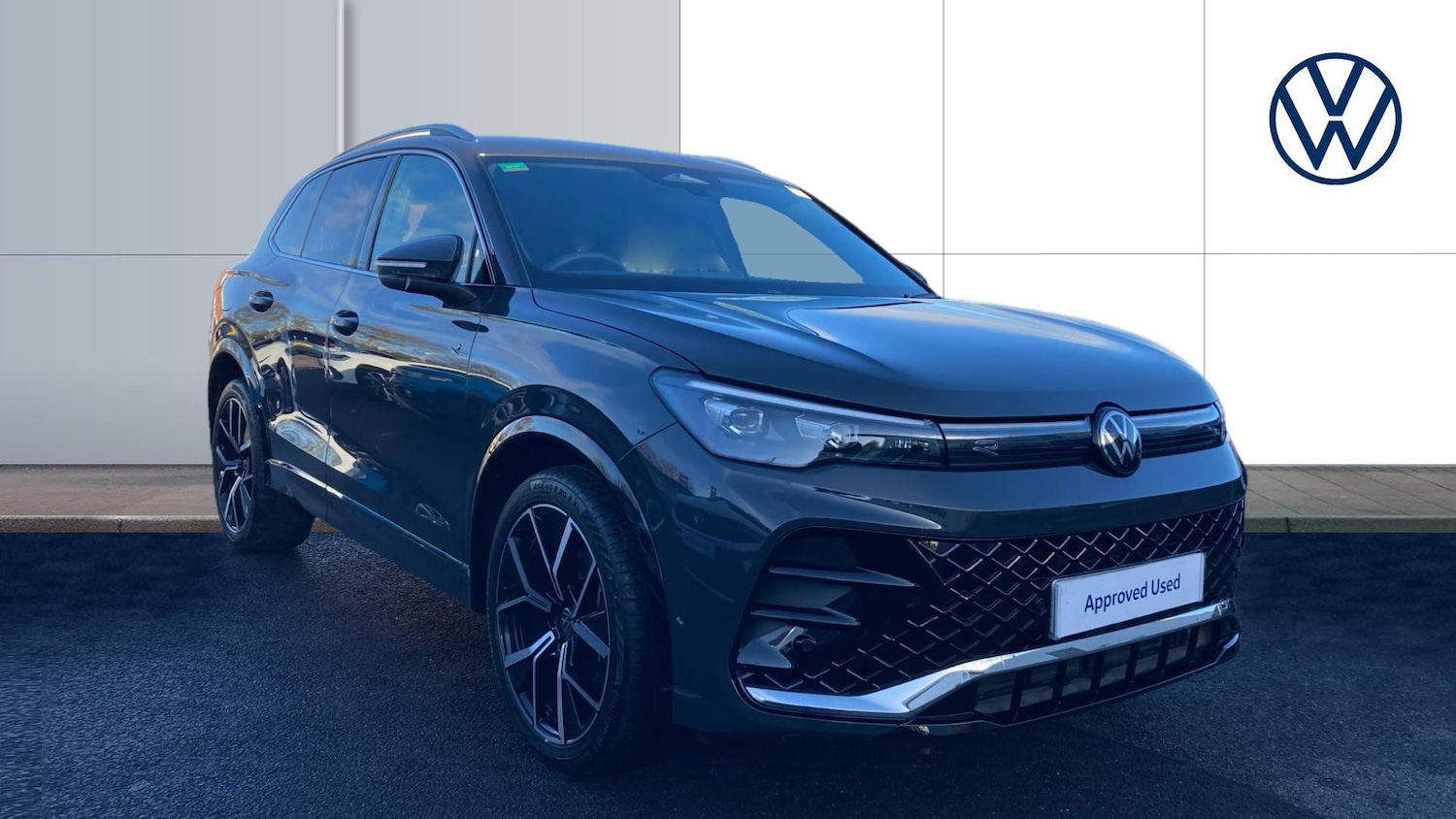 Used Volkswagen Tiguan 2024 for sale - 76694146: Photo 1