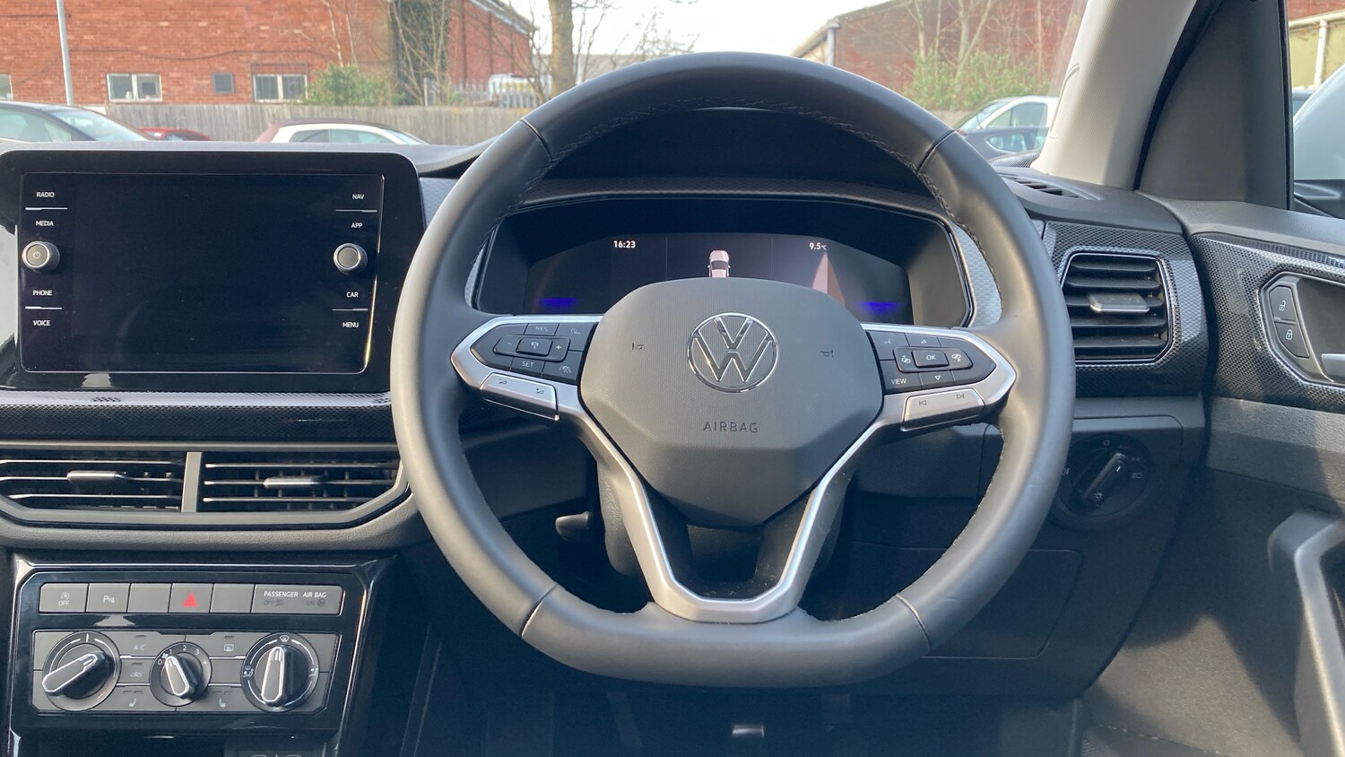 Used Volkswagen T-Cross 2025 for sale - 77628792: Photo 10