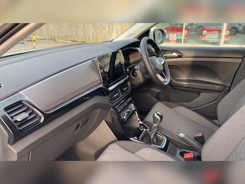 Used Volkswagen T-Cross 2025 for sale - 77628792: Photo