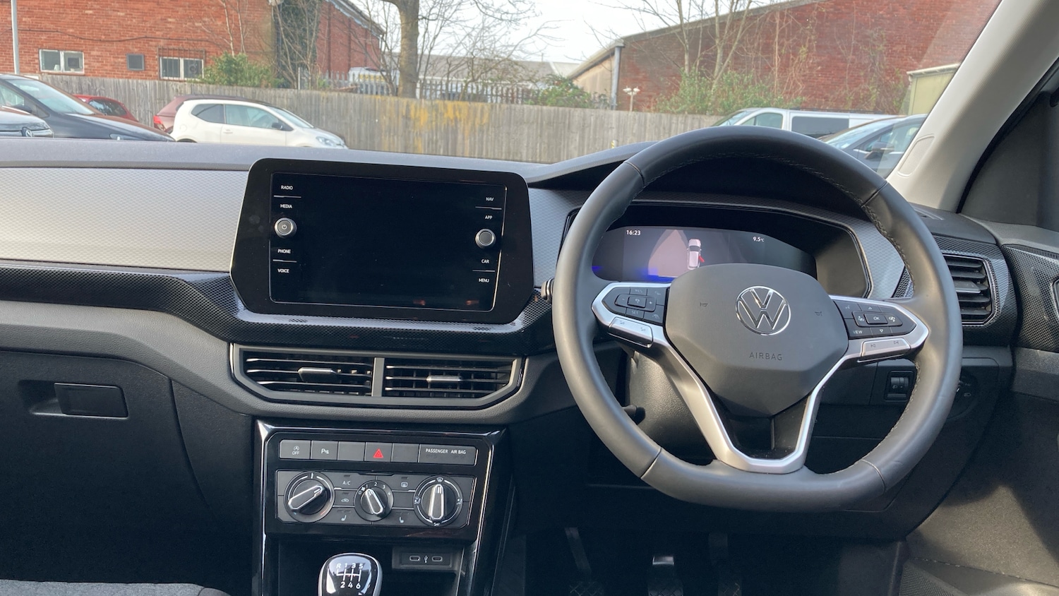 Used Volkswagen T-Cross 2025 for sale - 77628792: Photo 9