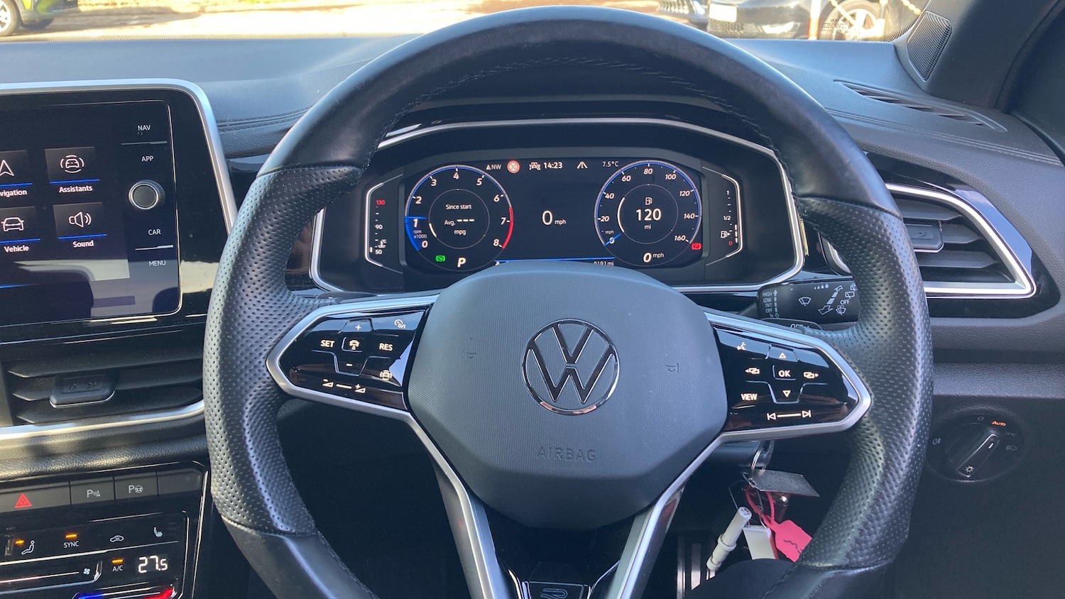 Used Volkswagen T-Roc 2022 for sale - 77640492: Photo 10