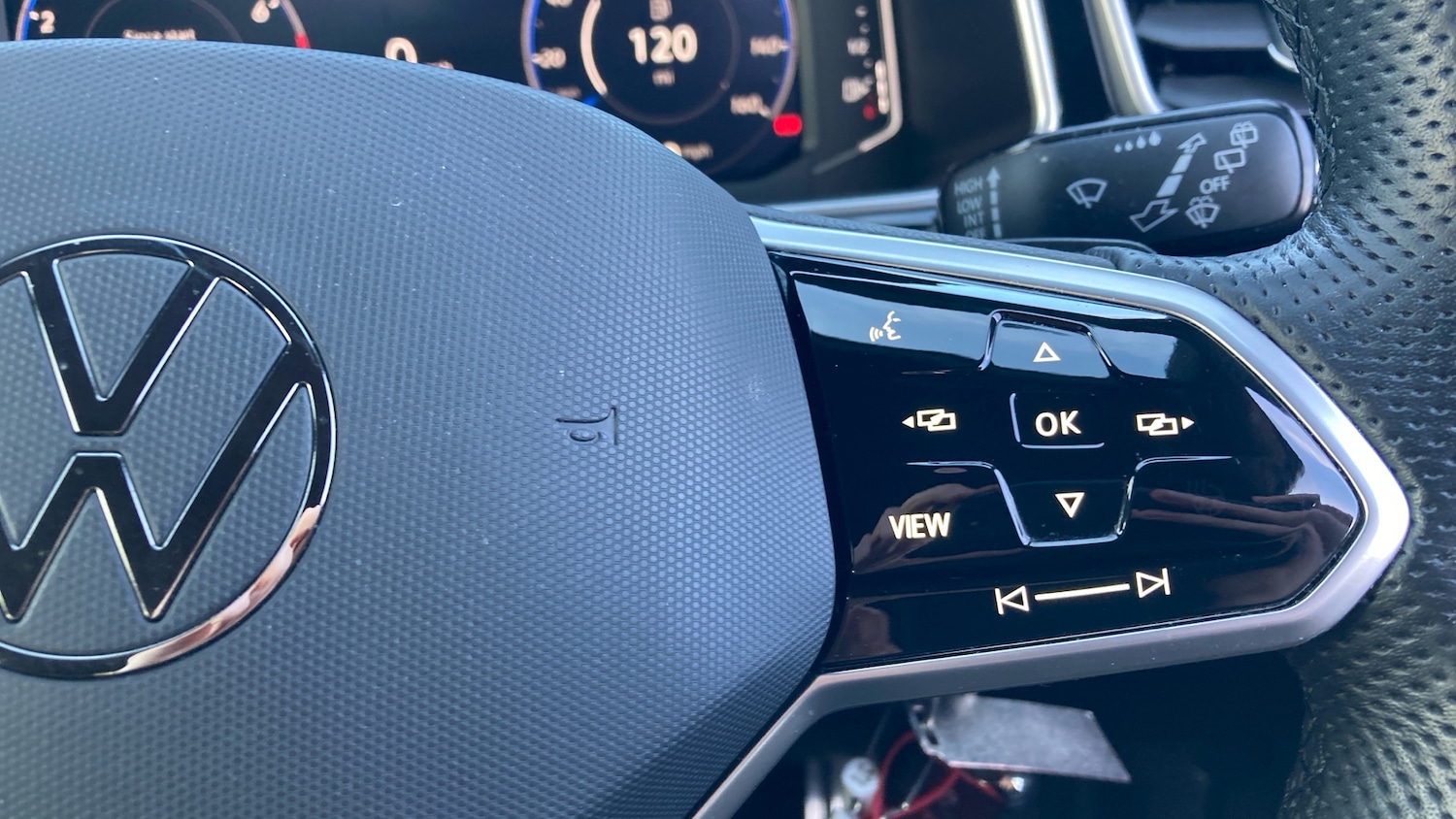 Used Volkswagen T-Roc 2022 for sale - 77640492: Photo 18