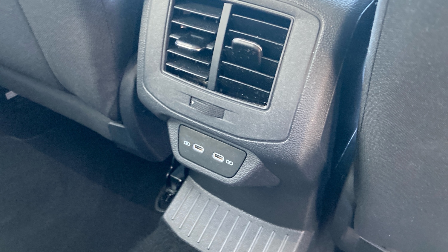 Used Volkswagen T-Roc 2022 for sale - 77640492: Photo 35