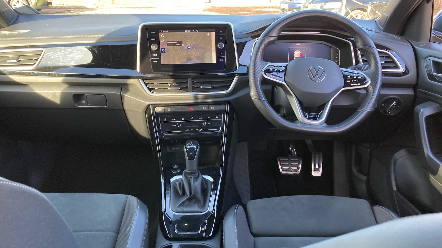 Used Volkswagen T-Roc 2022 for sale - 77640492: Photo 9