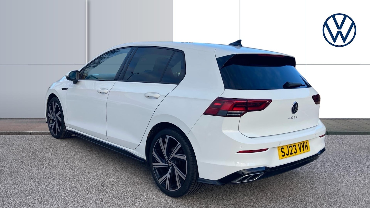 Used Volkswagen Golf 2023 for sale - 77114076: Photo 3