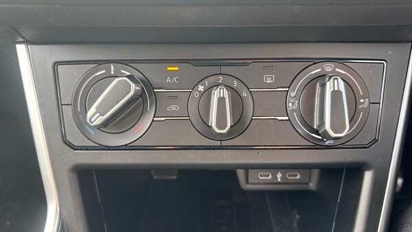 Used Volkswagen Taigo 2023 for sale - 75615937: Photo 45