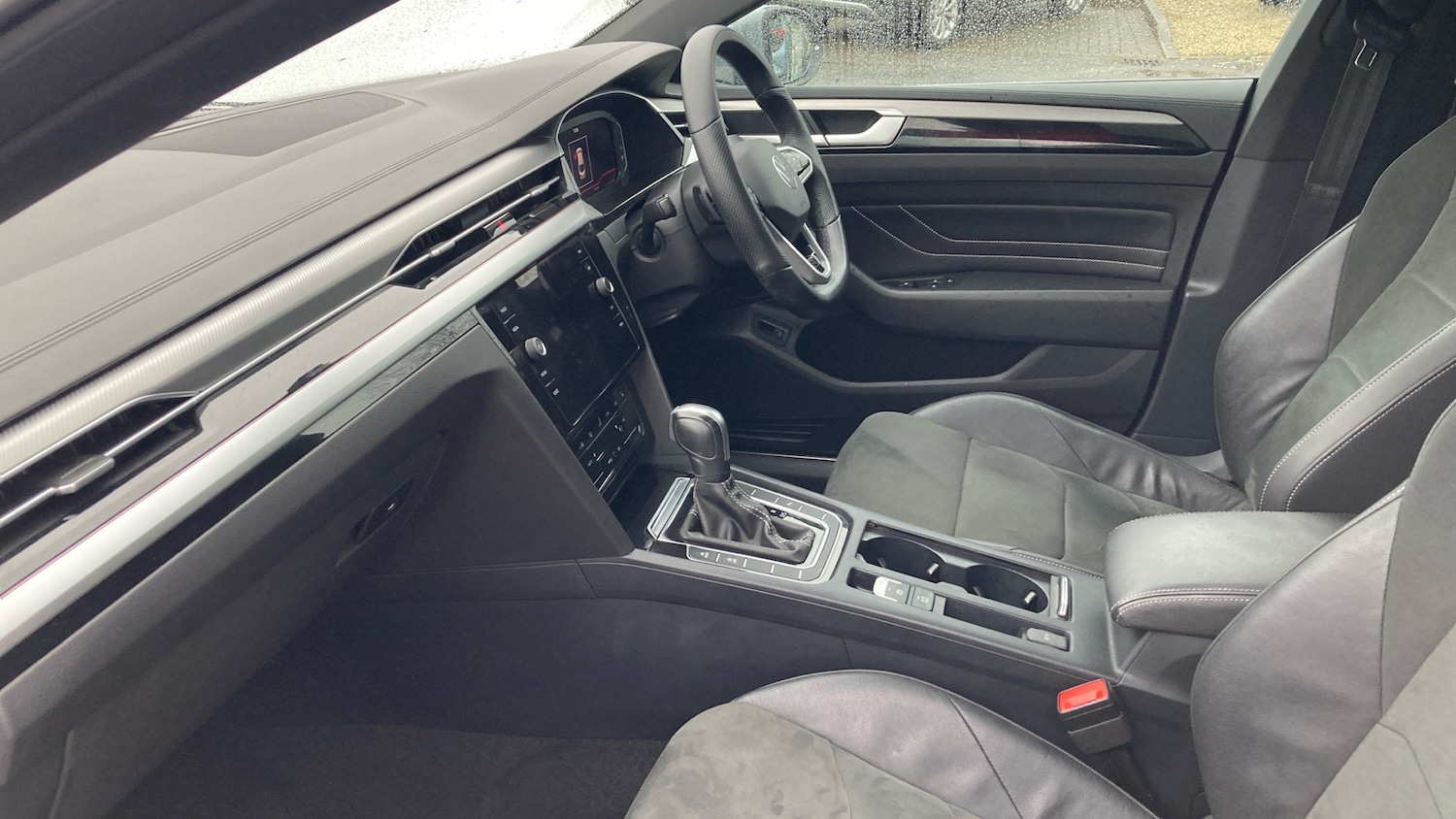 Used Volkswagen Arteon 2021 for sale - 77170271: Photo 2