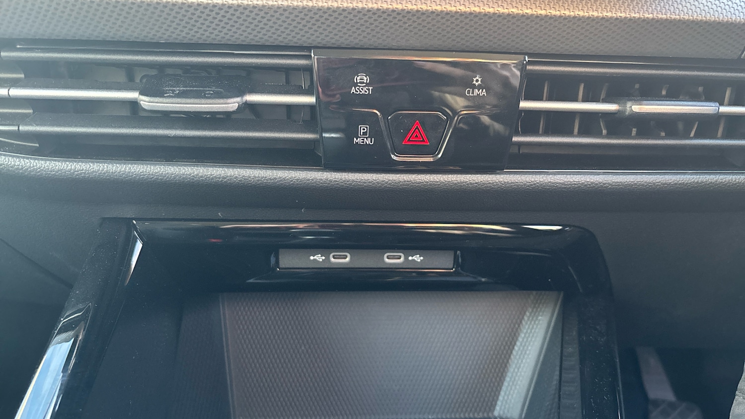 Used Volkswagen Golf 2025 for sale - 76329931: Photo 32