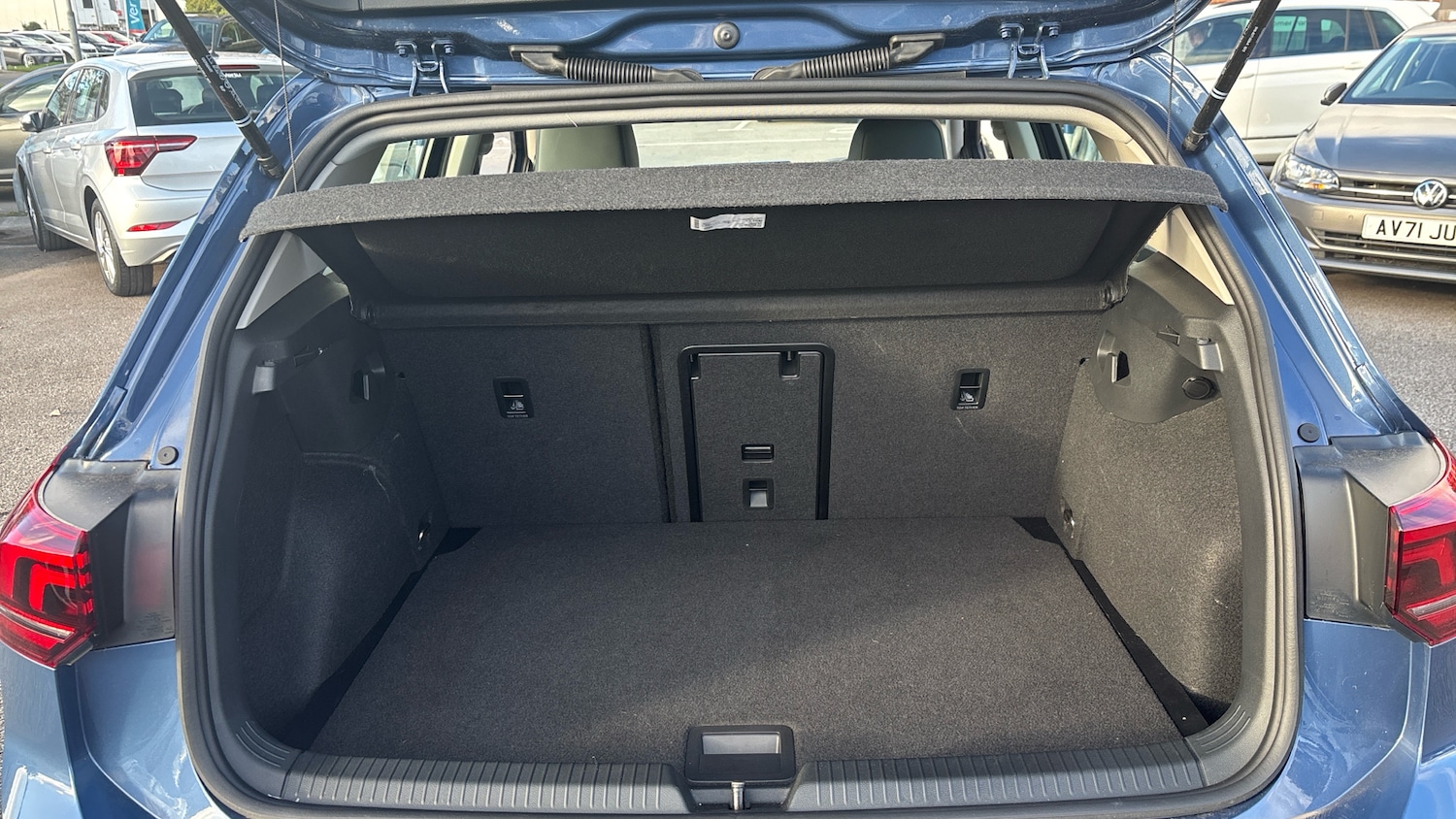 Used Volkswagen Golf 2025 for sale - 76329931: Photo 4