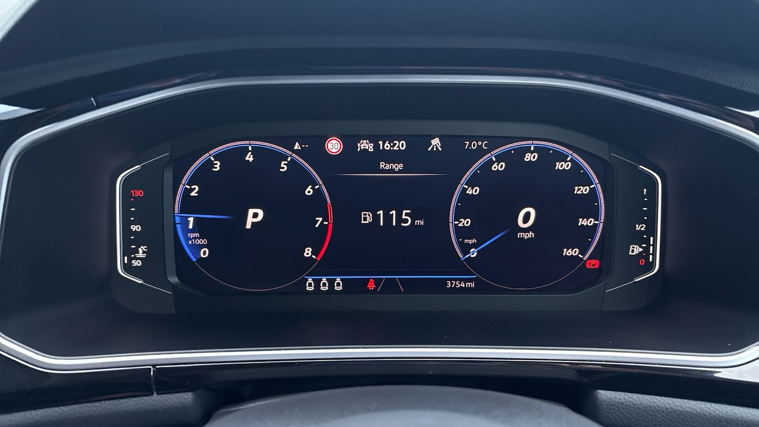 Used Volkswagen T-Roc 2023 for sale - 77474977: Photo 11