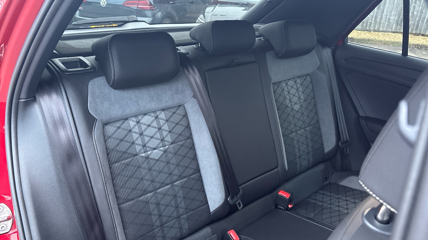 Used Volkswagen T-Roc 2023 for sale - 77474977: Photo 16