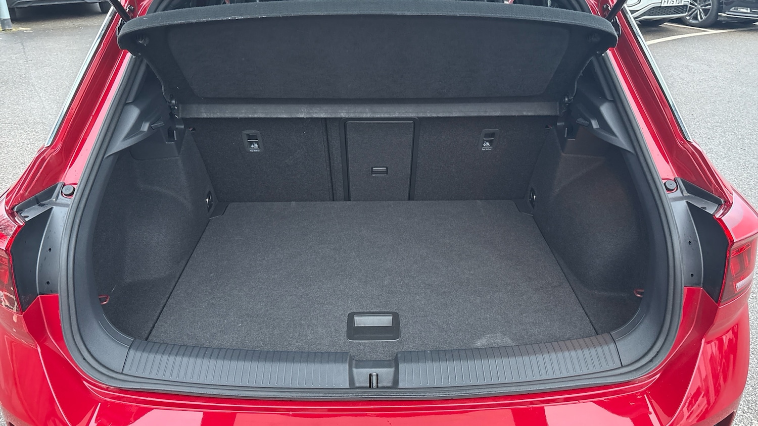 Used Volkswagen T-Roc 2023 for sale - 77474977: Photo 20