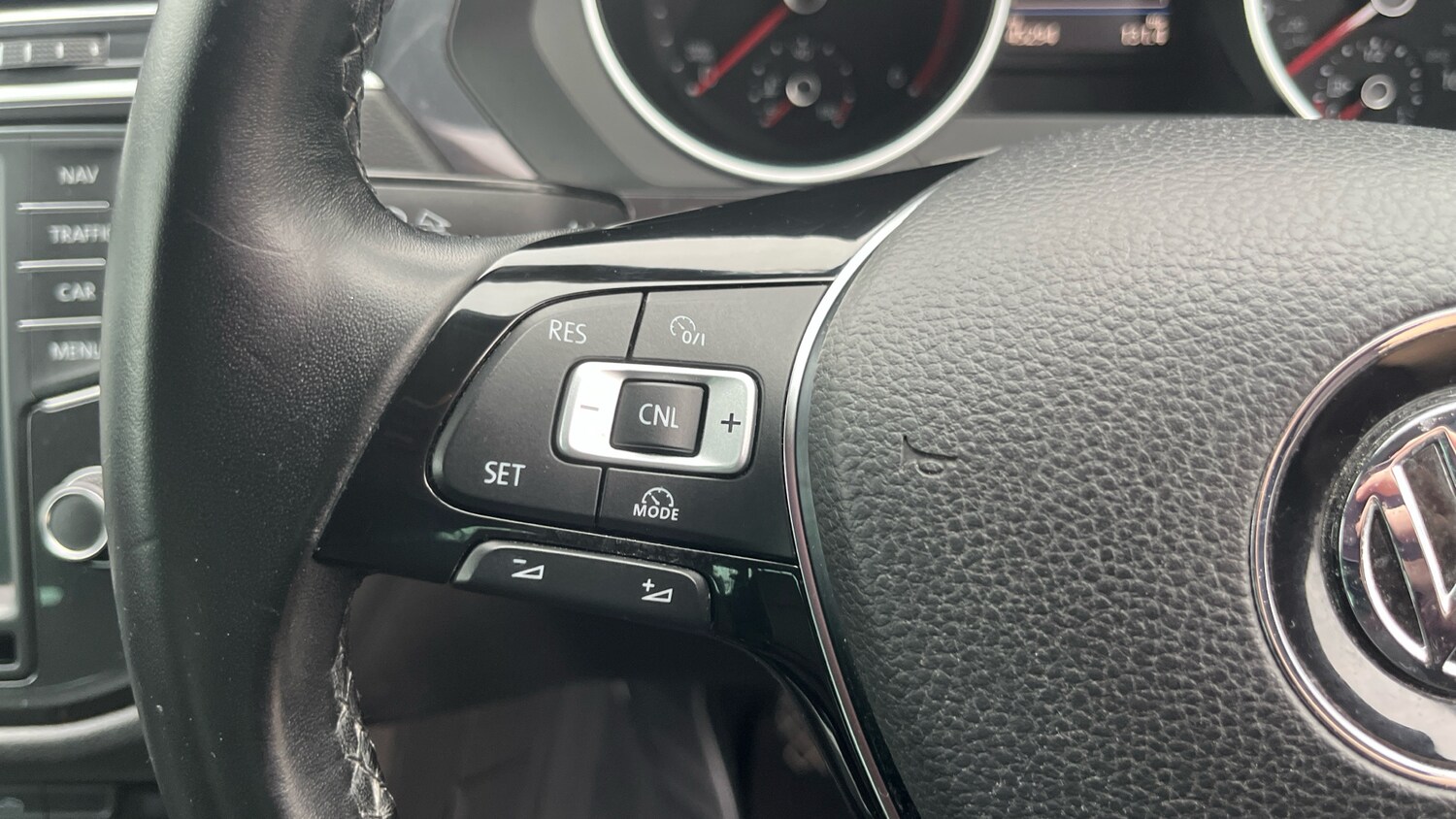 Used Volkswagen Tiguan 2016 for sale - 76379213: Photo 17