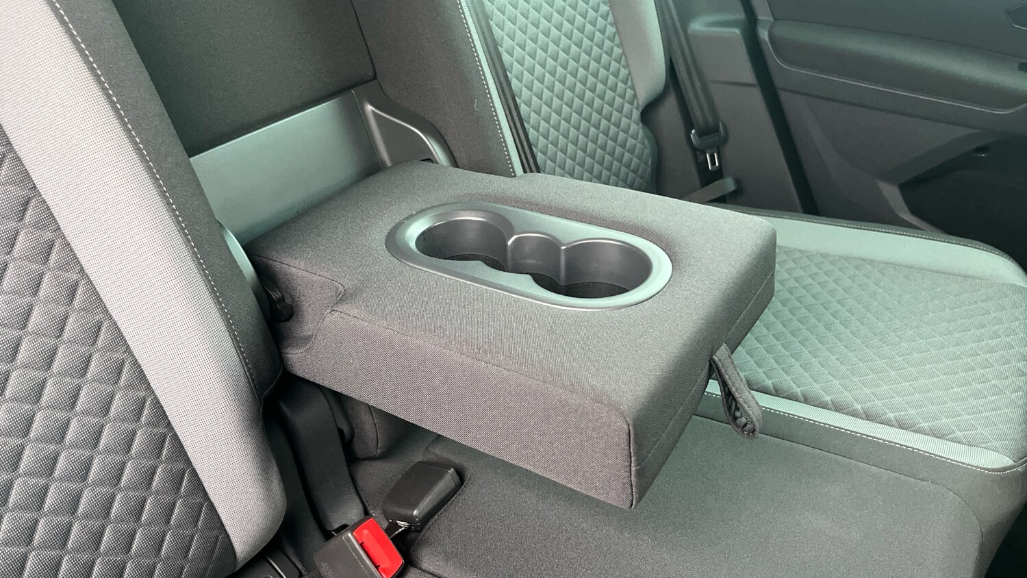 Used Volkswagen Tiguan 2016 for sale - 76379213: Photo 24