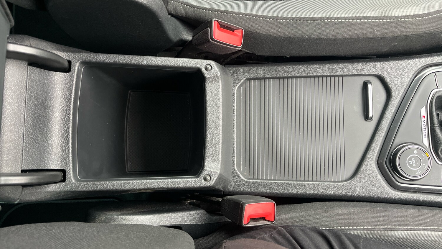 Used Volkswagen Tiguan 2016 for sale - 76379213: Photo 43