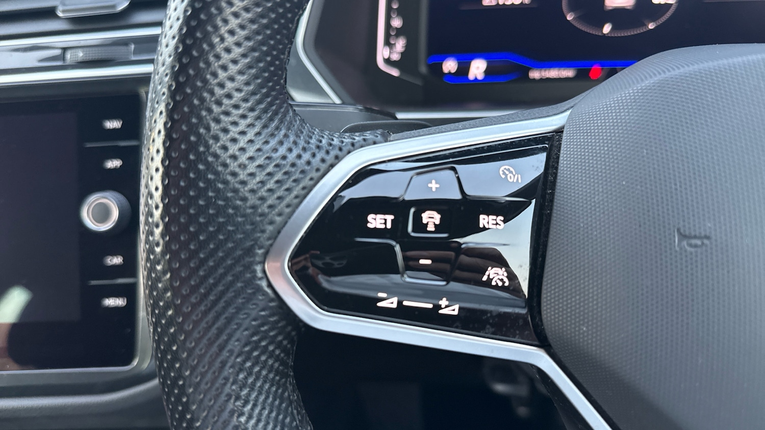 Used Volkswagen Tiguan 2022 for sale - 77945954: Photo 32